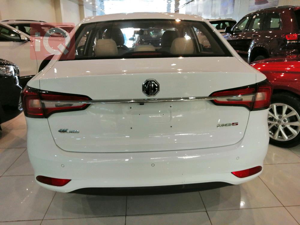 MG 5